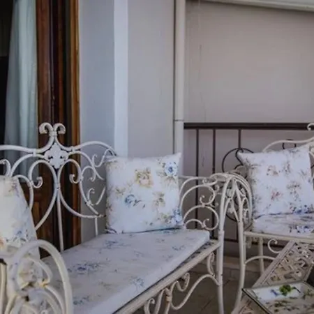 Ferienhaus Sea Front Almi