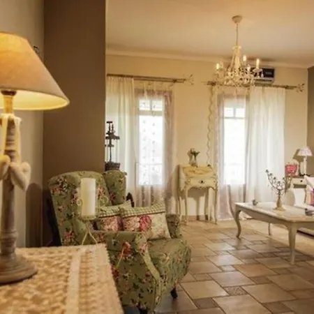 Sea Front Almi בית נופש ואסיליקי