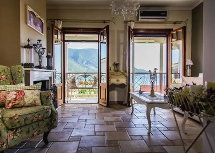 Sea Front Almi Ferienhaus