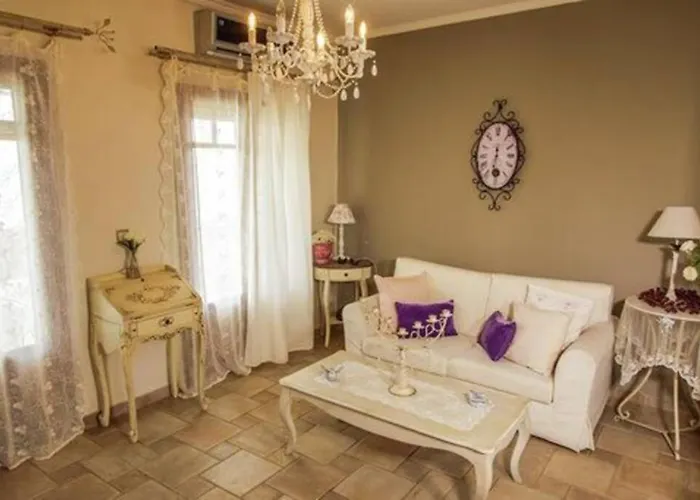 Sea Front Almi Ferienhaus *